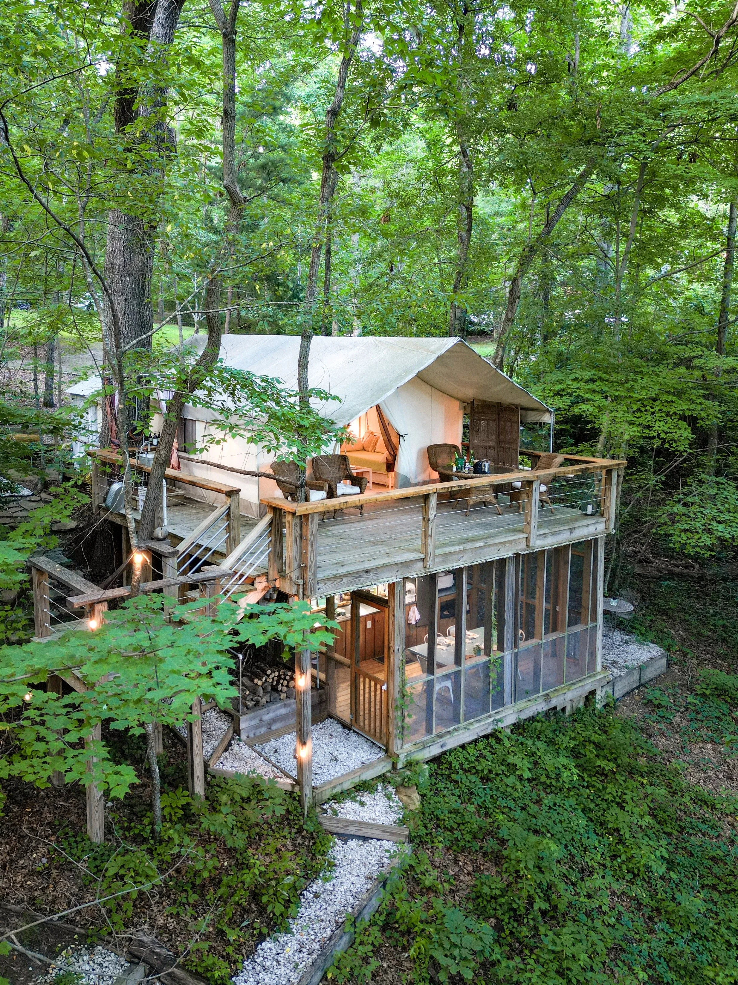 Luxurious Glamping in large tent in woods of our Signal Mountain